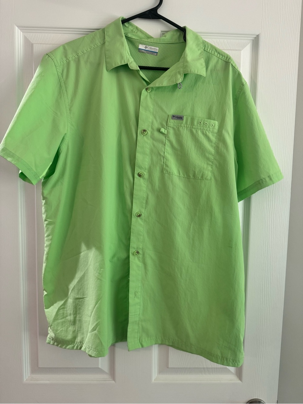 Men's Columbia Short-Sleeve Button-Up Shirt in Lime